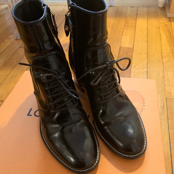 LOUIS VUITTON REPUBLIC BOOTS - Picture 4 of 13
